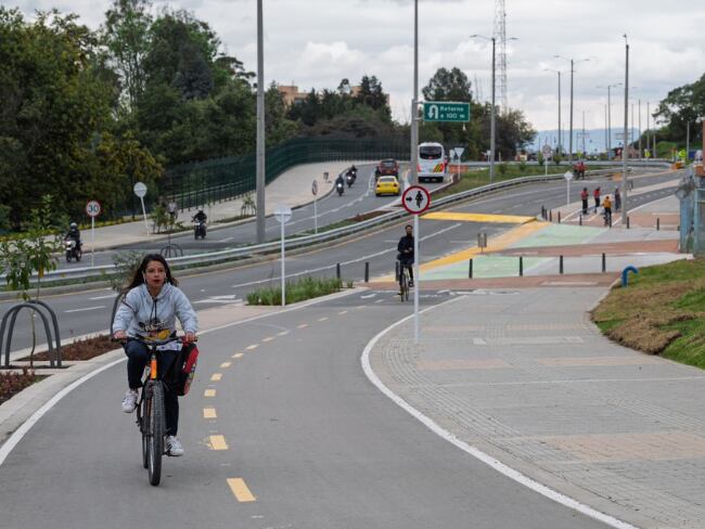 Entregaron la Avenida El Rincón en Bogotá, después de 5 años de atrasos