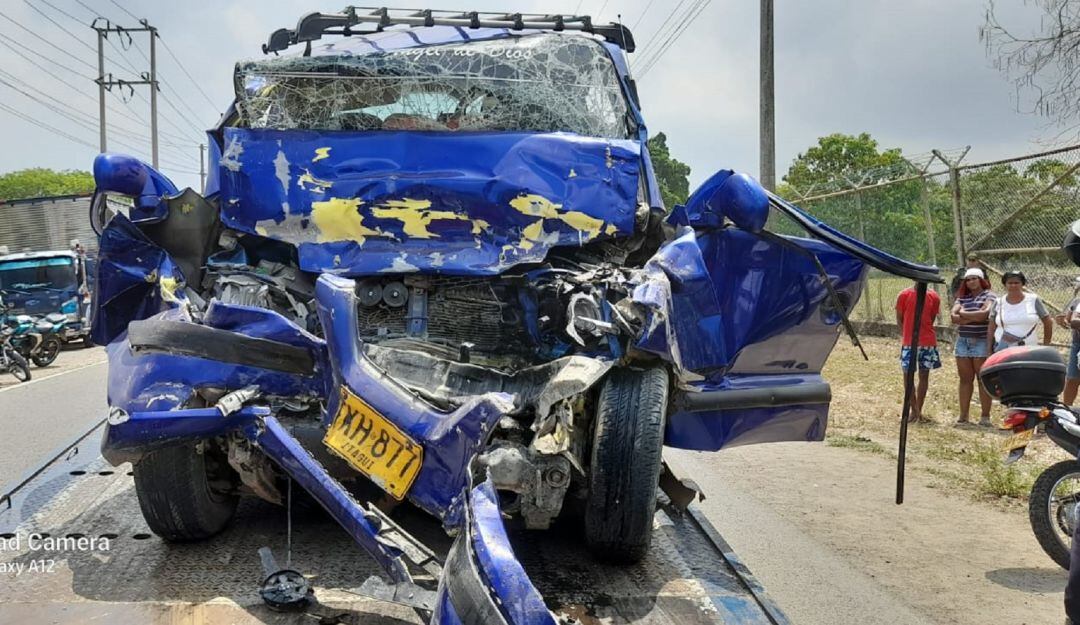 El siniestro se presentó en la entrada a este corregimiento de Cartagena. Según el DATT, los automotores chocaron de frente