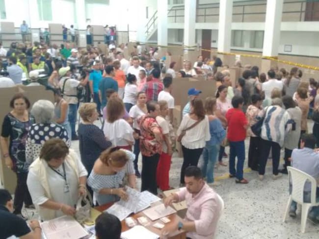 Se acabaron los tarjetones de la consulta de la centro derecha en Bucaramanga