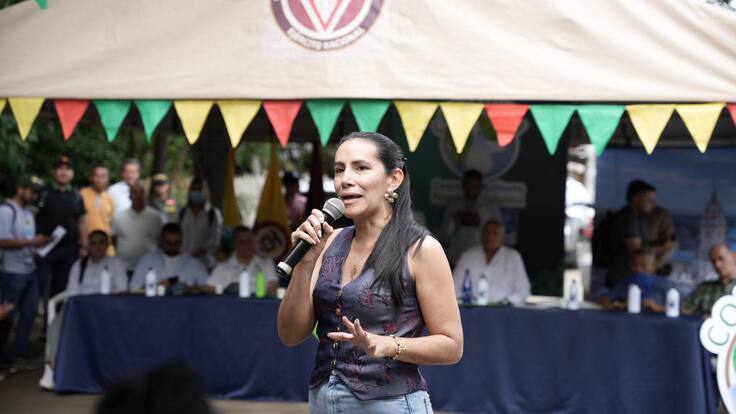 “Alcaldesa no se deje envenenar”: Delcy Isaza a Johana Aranda