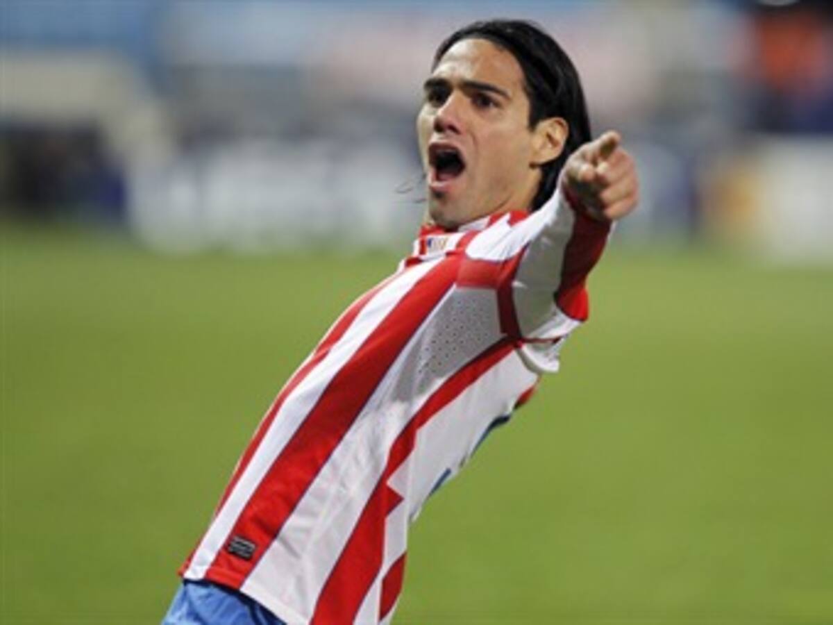 Atlético de Madrid venció 4-2 a Valencia con goles de Falcao