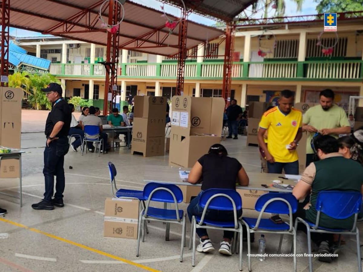 Ocho capturas y 10 noticias criminales por presuntos delitos electorales: Fiscalía