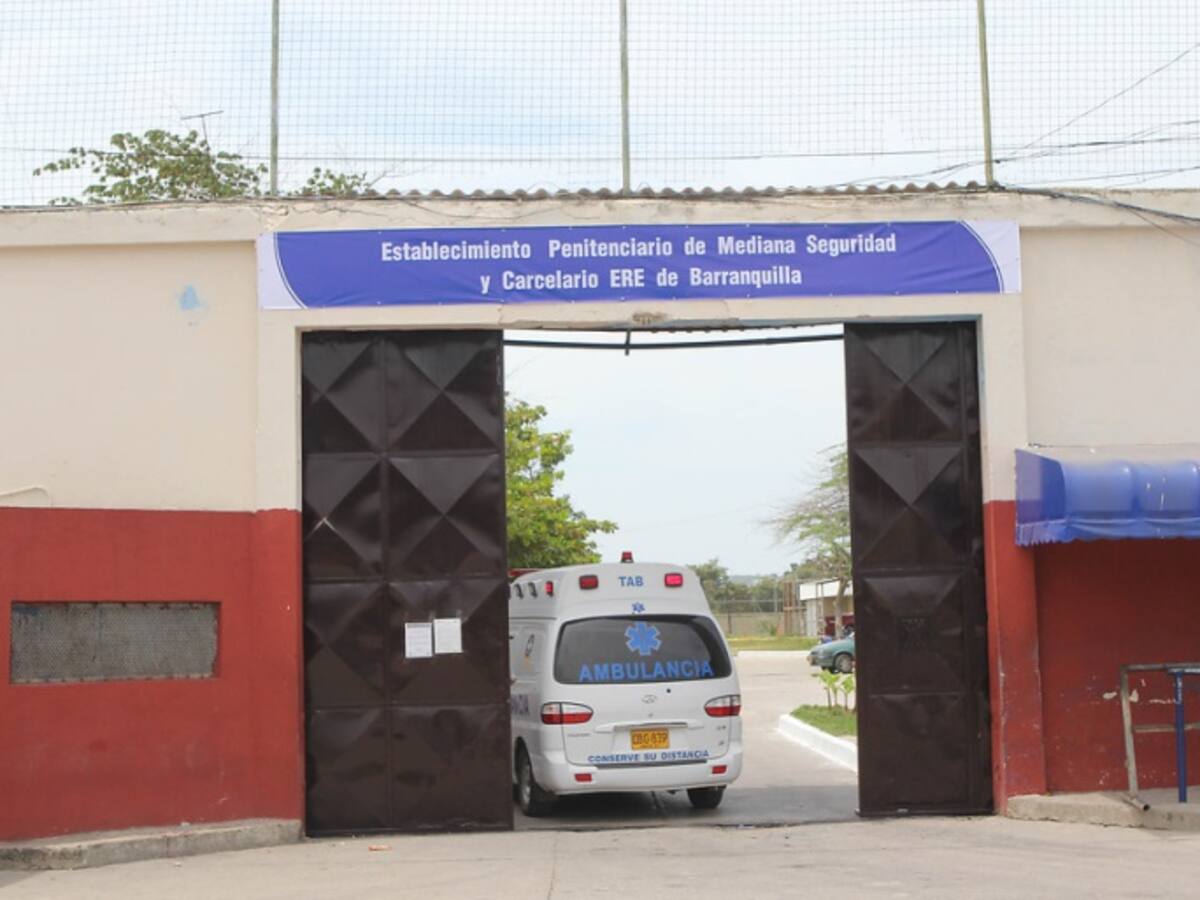 Investigan presunto suicidio de interno en la cárcel El Bosque