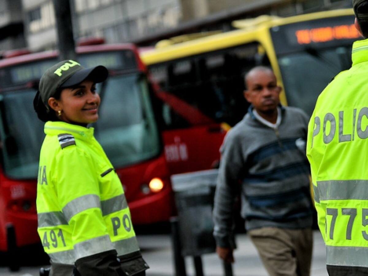 Todos los miembros de la Fuerza Pública entrarían gratis a Transmilenio