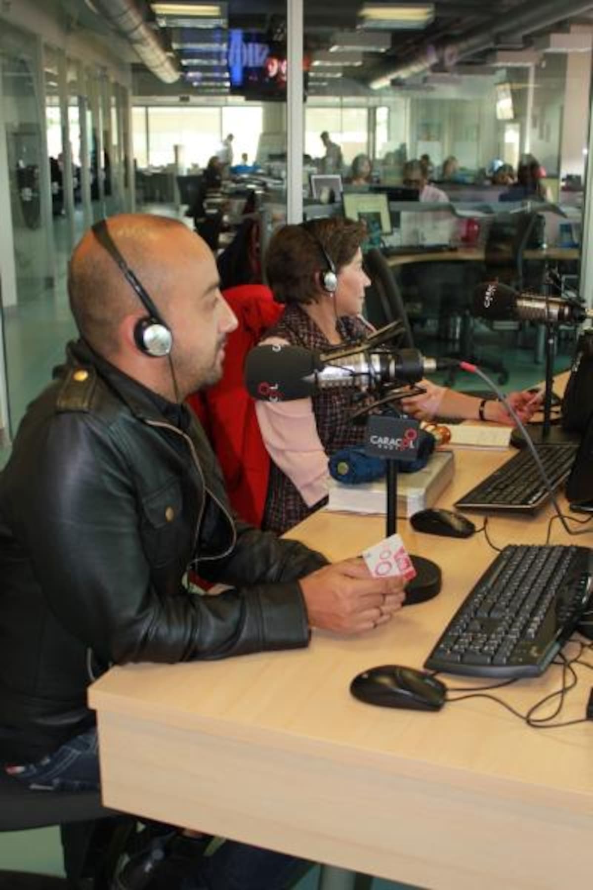 'Fito' Teclado de la banda La Iguana en La Ventana del 28 de marzo.