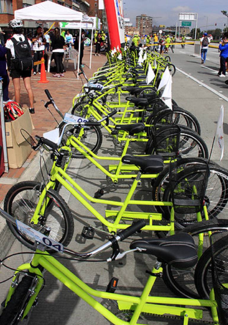 Imagen de ilustración sobre estacionamiento de bicicletas