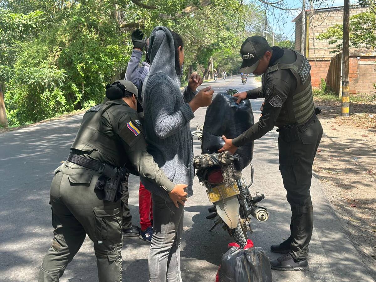 Más de 200 policías blindan la fe y la tradición en Magangué