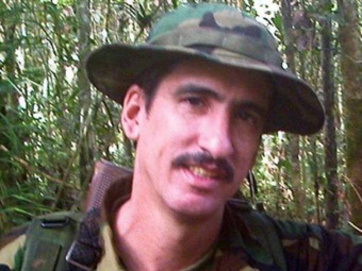 Farc asegura que Julián Conrado se encuentra en precario estado de salud