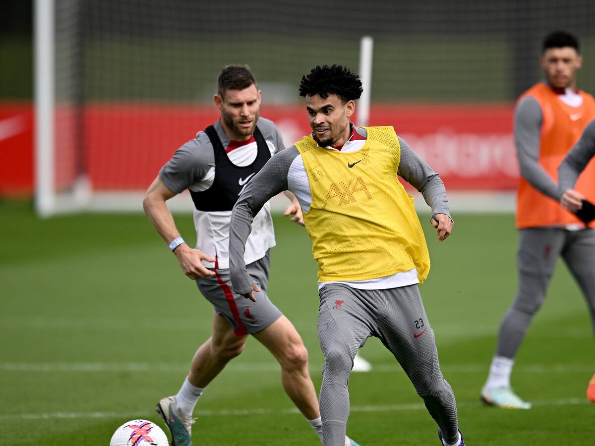 Bienvenido, Lucho: Liverpool celebra el regreso de Díaz a los entrenamientos