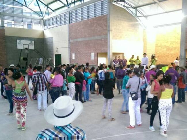 Crean comité para atender a desplazados en Medellín