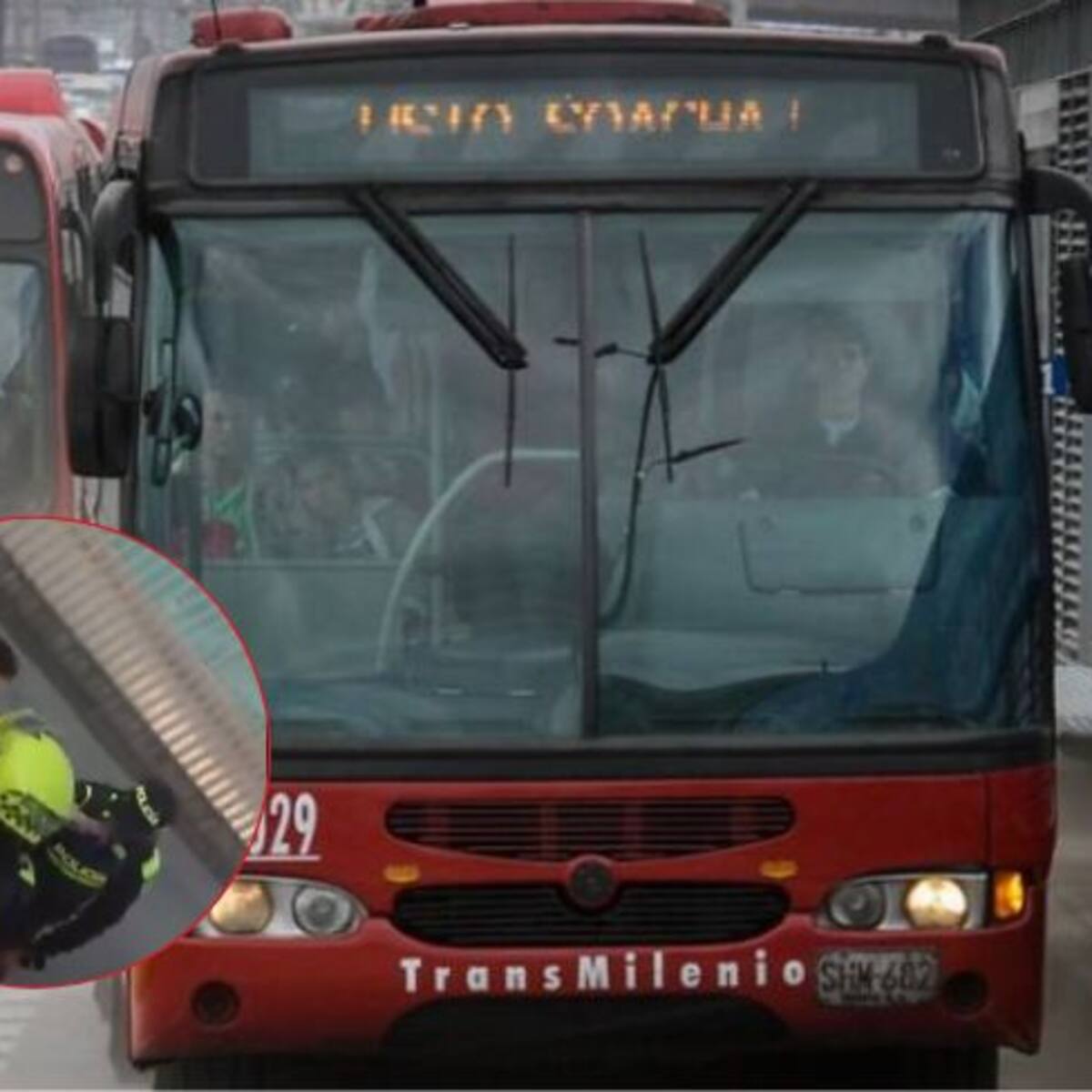 En Video: Usuario de Transmilenio golpeó a un policía que le llamó la atención por colarse