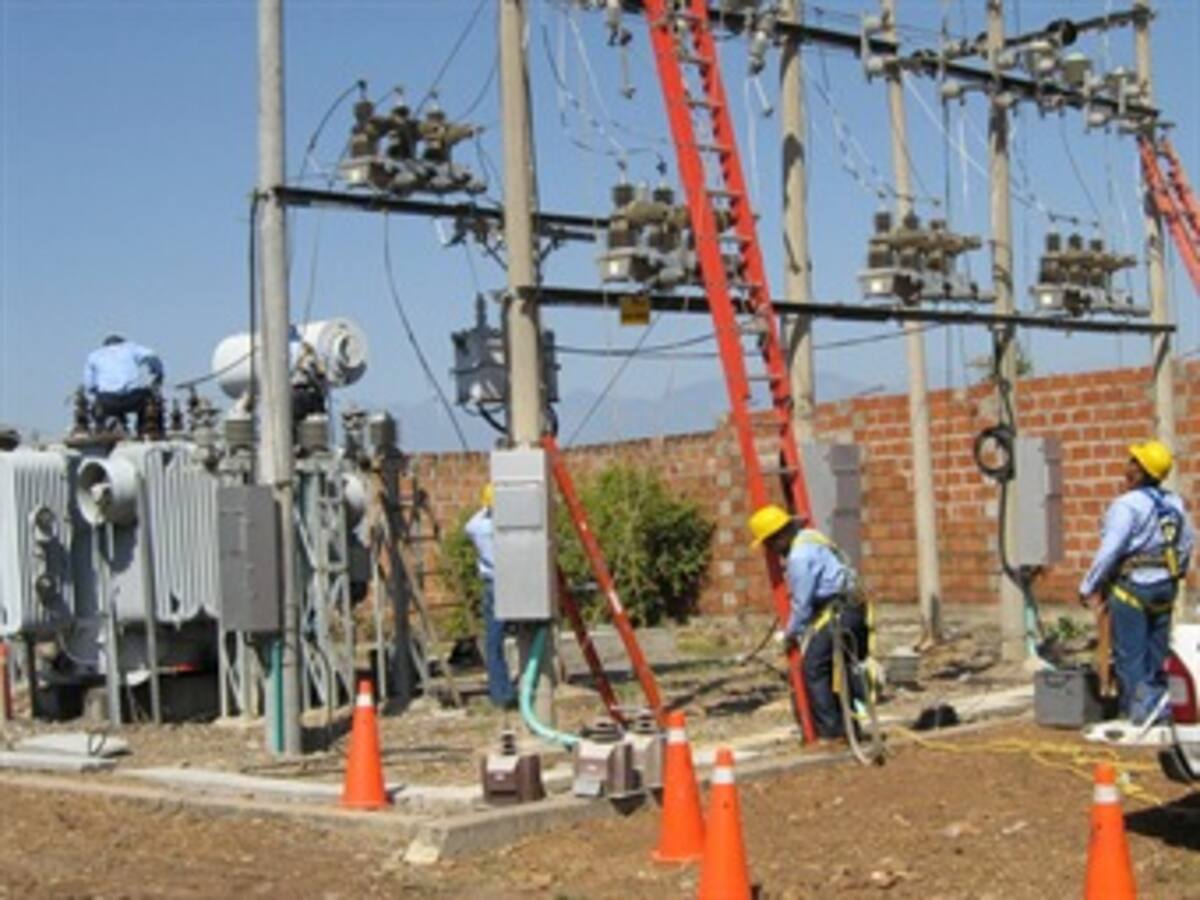 Pensionados se tomaron oficina de Electricaribe para exigir pago de mesadas