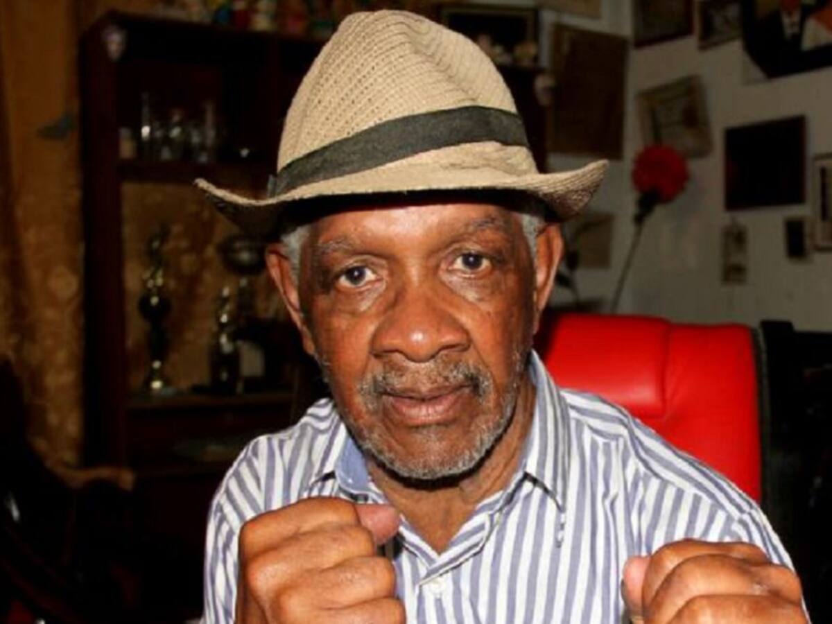 Por neumonía, Bernardo Caraballo fue internado en una clínica de Cartagena