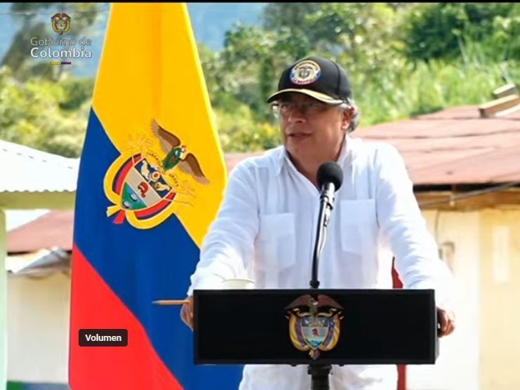Presidente Gustavo Petro en corregimiento El Aro de Ituango- foto presidencia