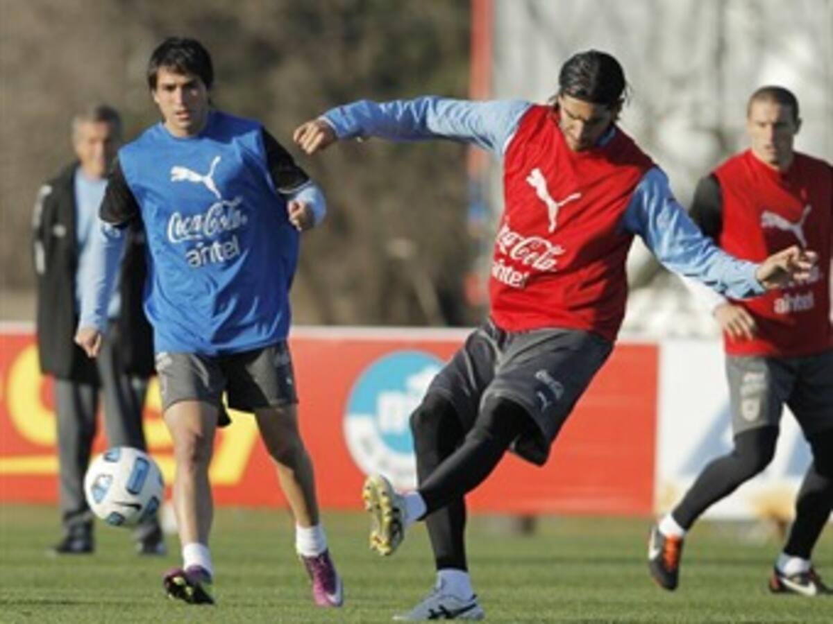 La final entre Uruguay y Paraguay será cerrada y defensiva