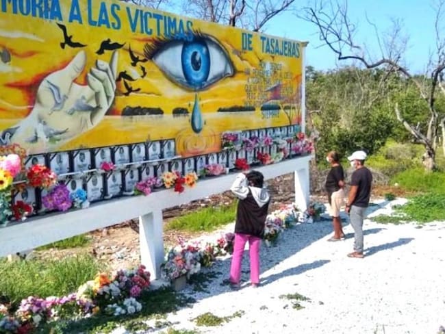 Homenaje a las víctimas de Tasajera