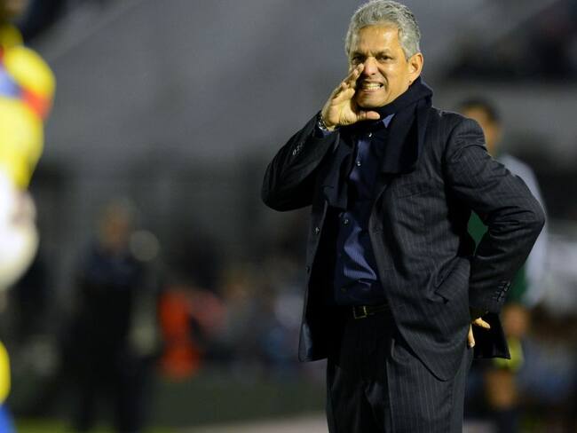 Uruguay 1 - 1 Ecuador en Eliminatorias a Brasil 2014