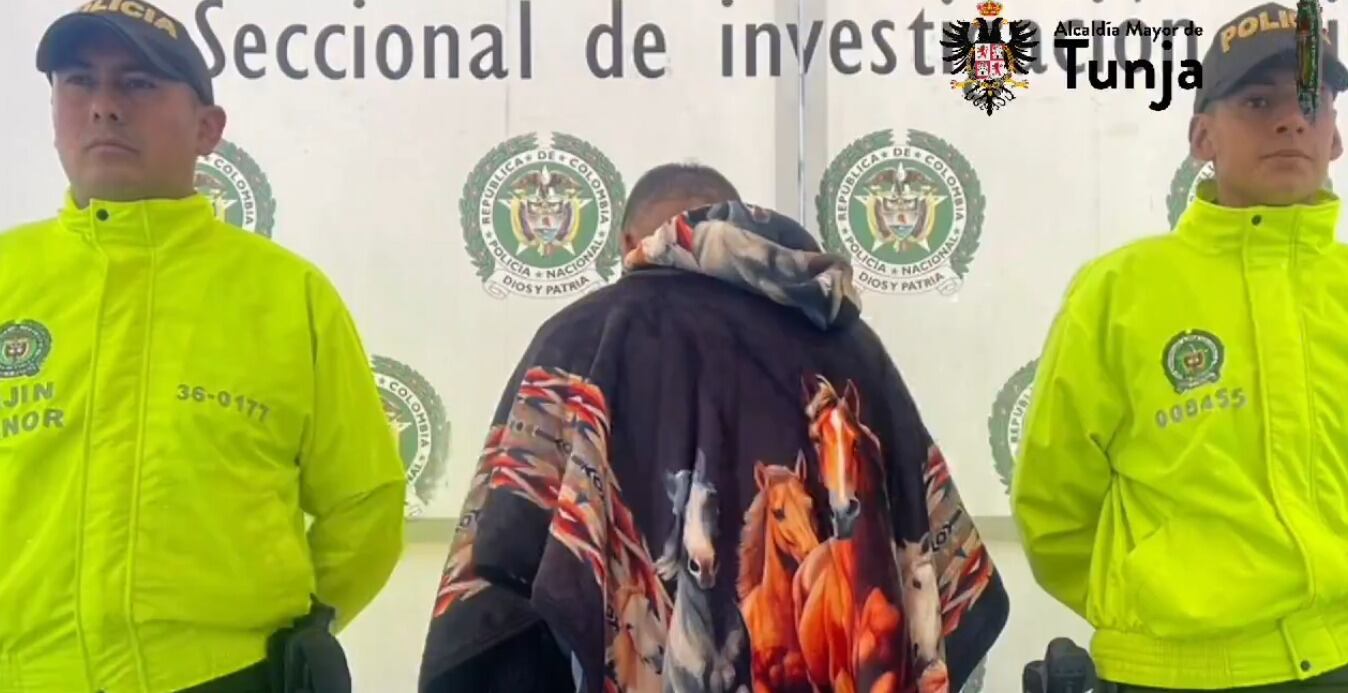 El detenido, con más de 15 antecedentes criminales, operaba en varias ciudades de Boyacá haciéndose pasar por funcionario público para cometer hurtos millonarios.