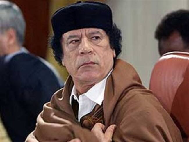 Gadafi dice que está en Libia y quiere morir como &#039;mártir&#039;