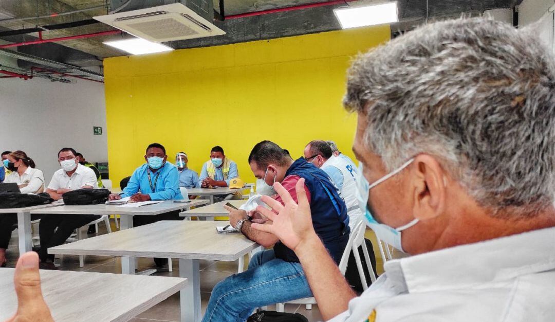 Así se dio a conocer en una mesa de trabajo realizada con los representantes del gremio de taxistas