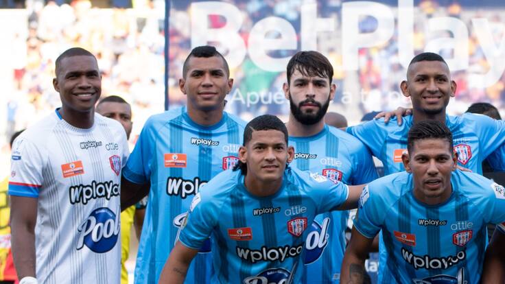 Carlos Bejarano: “En qué cabeza cabe que después de un descenso, uno va a salir a joder”