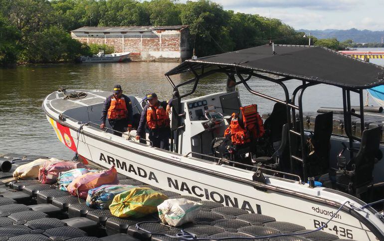 Hallan cocaína sumergida en el fondo del mar.