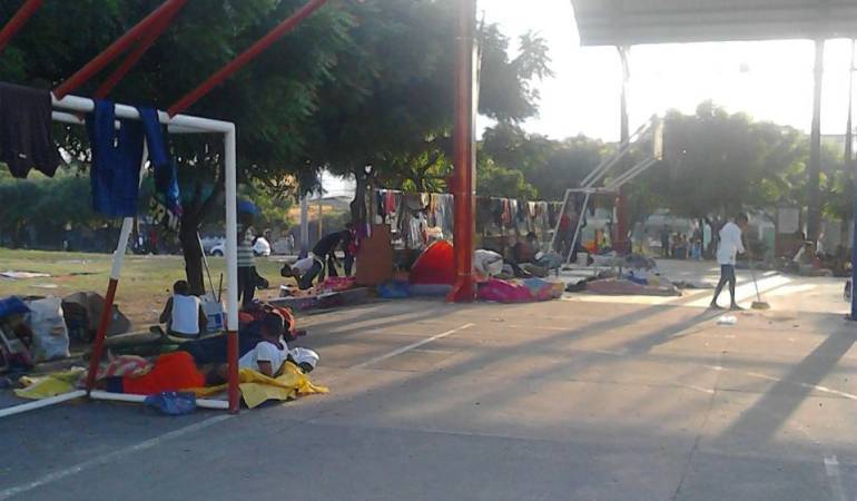 Espacio deportivo del barrio Sevilla ocupado por los venezolanos.