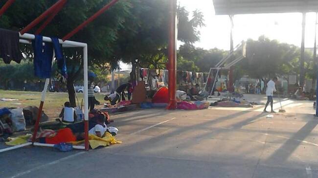 Espacio deportivo del barrio Sevilla ocupado por los venezolanos.