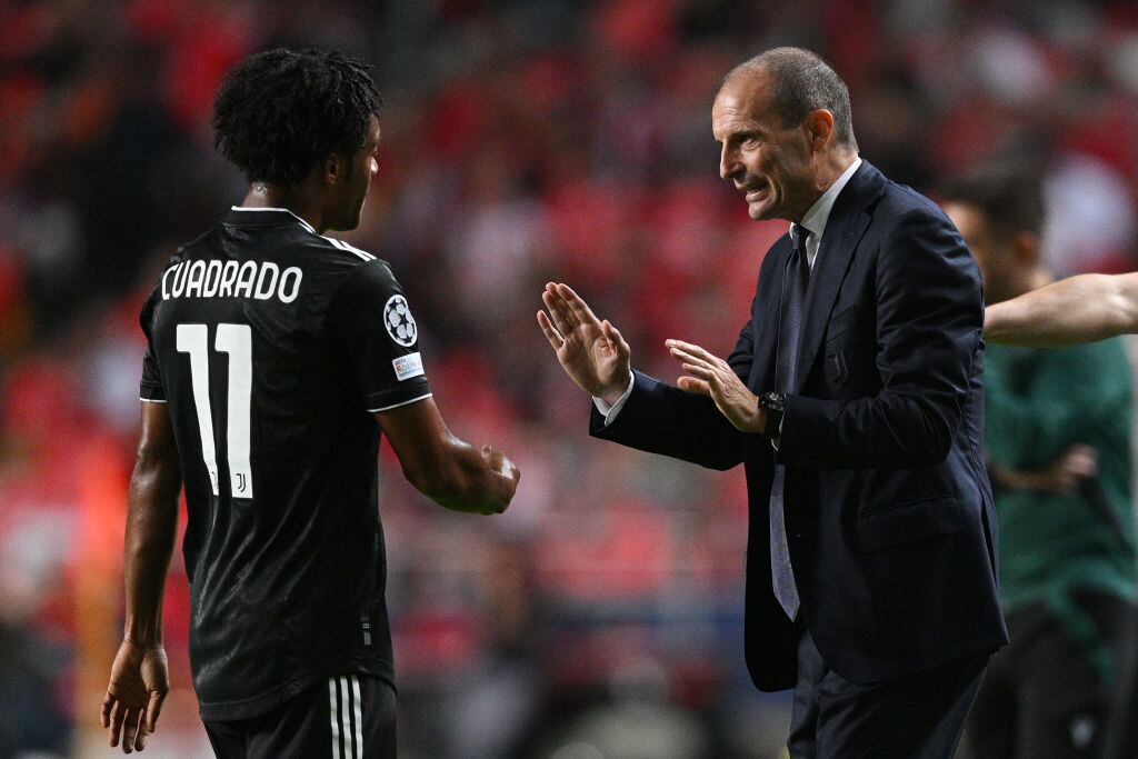 Massimiliano Allegri, entrenador de la Juventus y Juan Cuadrado de Juventus (Foto por Octavio Passos/Getty Images)