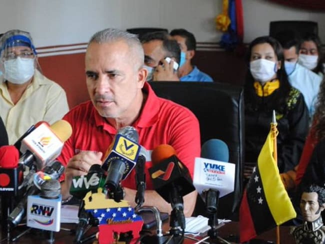 "Gobierno venezolano perdió la comunicación para la apertura": Fredy Bernal