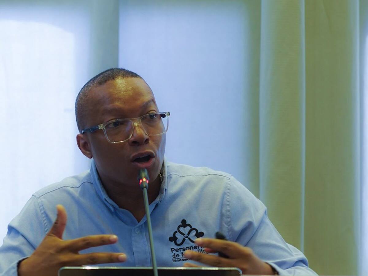 El Personero de Medellín oficializó su renuncia al proceso de reelección