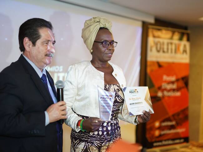 Cha Dorina Hernández