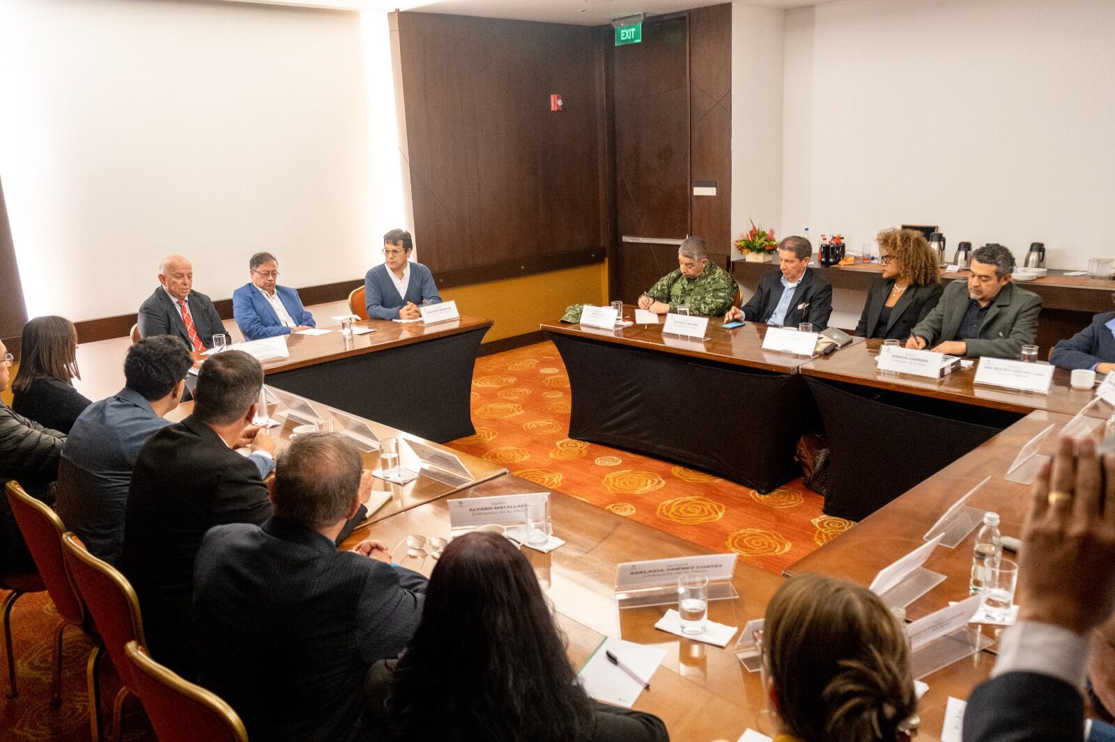 La delegación del Gobierno nacional ya inició el segundo ciclo de negociaciones con el ELN (Colprensa)