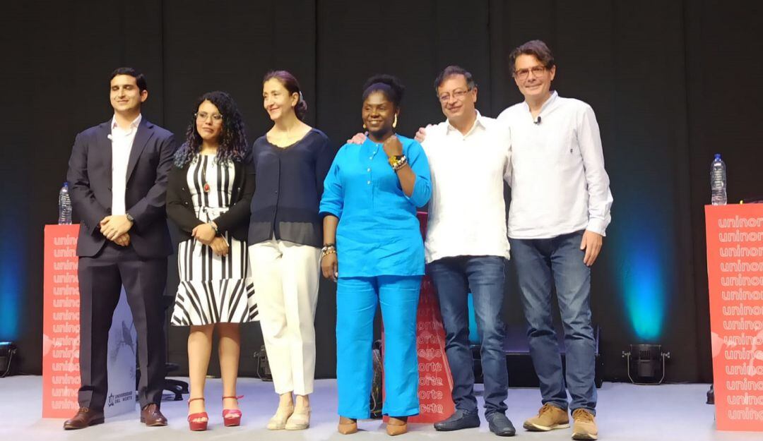 Candidatos con moderadores.