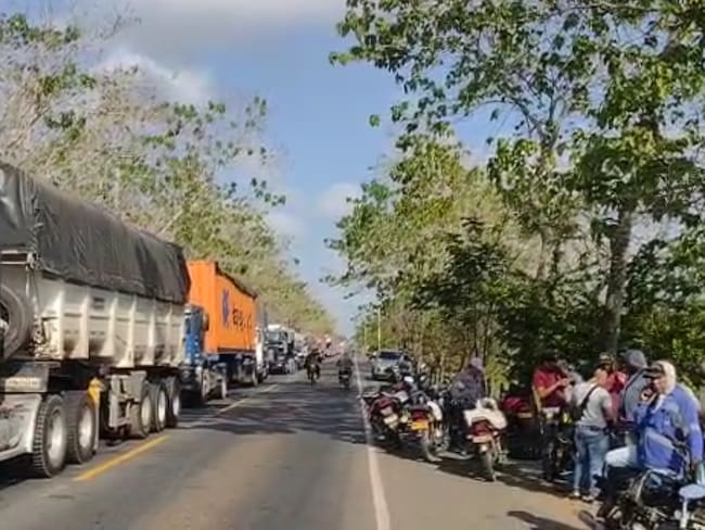 Unos 450 millones en pérdidas han tenido transportadores en Antioquia, por bloqueo
