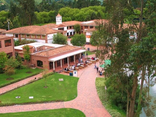 Mensajes en Facebook comprueban matoneo contra becados del Gobierno