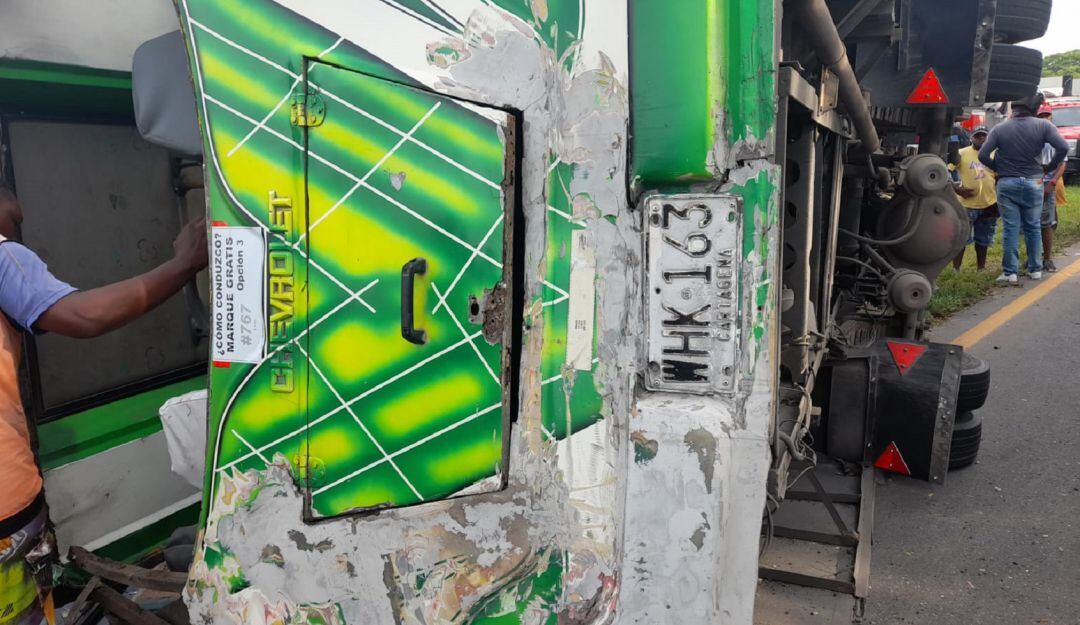 Las autoridades también dieron a conocer los nombres de las dos mujeres fallecidas, ambas estaban acompañadas a sus hijos