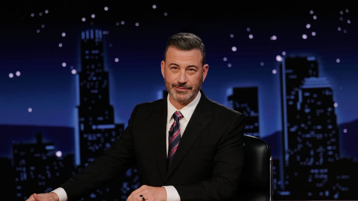 El comediante Jimmy Kimmel rebate las críticas por un chiste sobre Melania Trump
