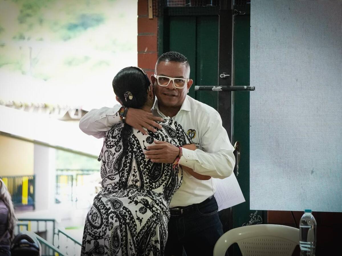 En Córdoba, Quindío, 144 víctimas del conflicto armado recibieron cartas de indemnización