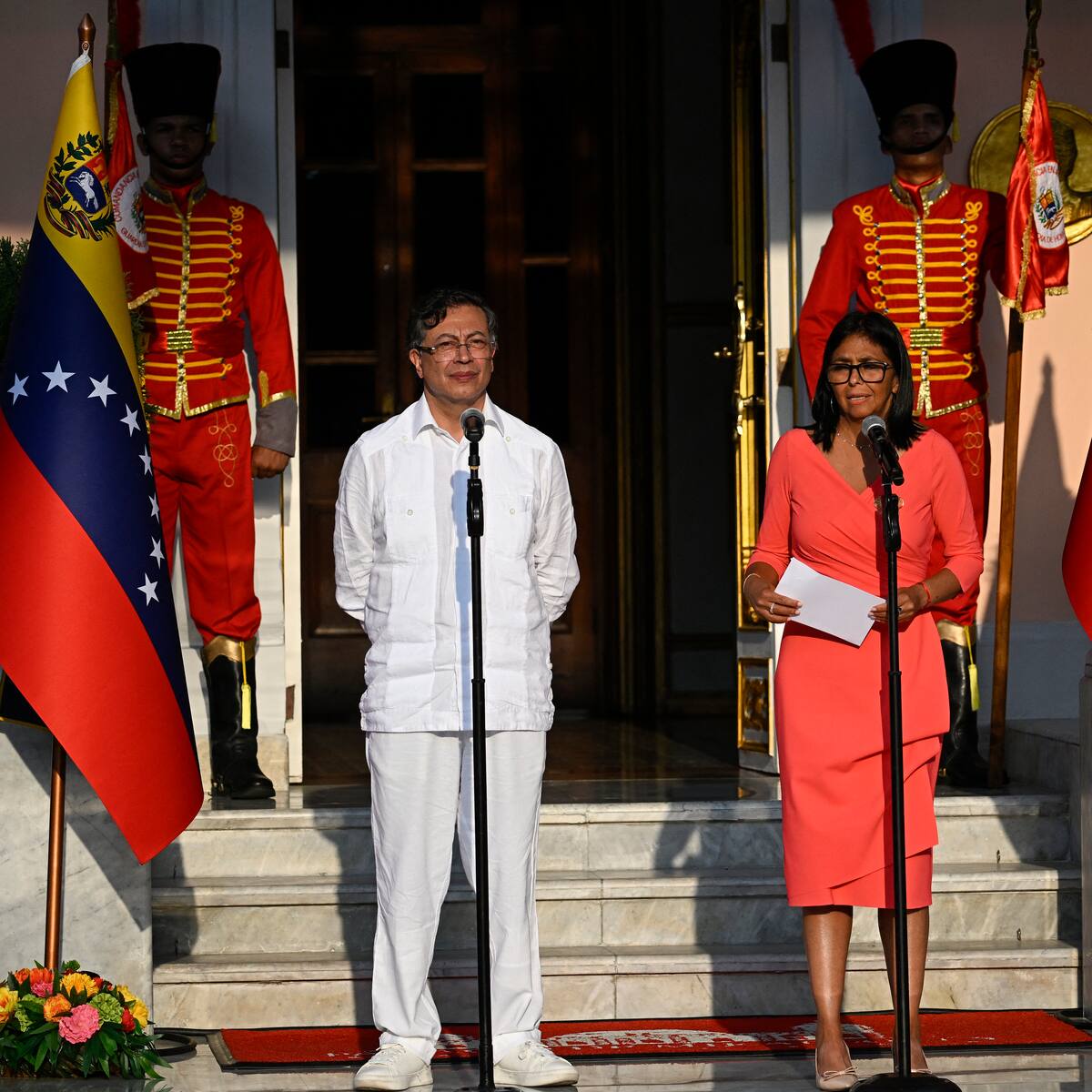 Así fue la reunión de Gustavo Petro y Delcy Rodríguez en Venezuela: reviva el minuto a minuto