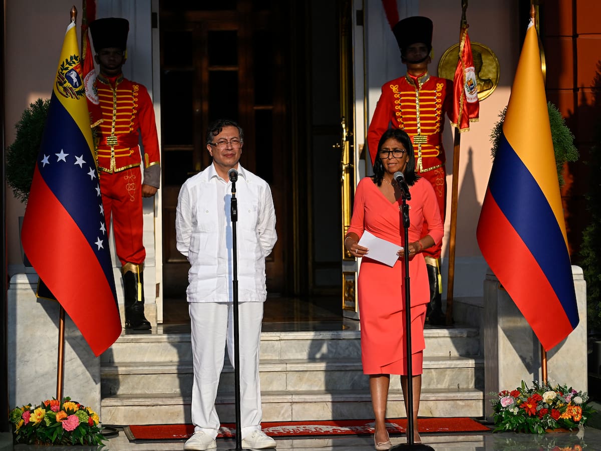 Así fue la reunión de Gustavo Petro y Delcy Rodríguez en Venezuela: reviva el minuto a minuto