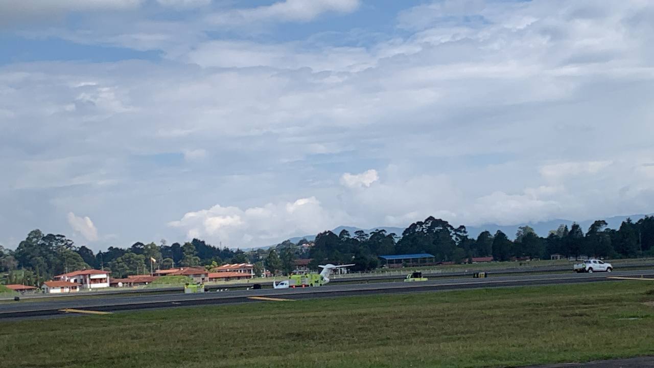 Avión se sale de la pista en Rionegro- Foto Denuncias Antioquia