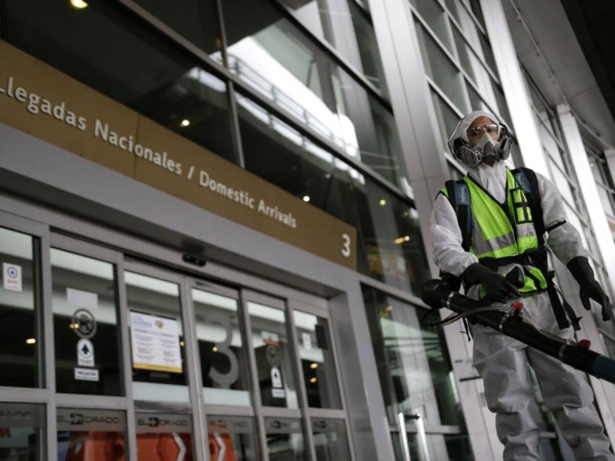 Aeropuerto El Dorado reabrirá la primera semana de septiembre