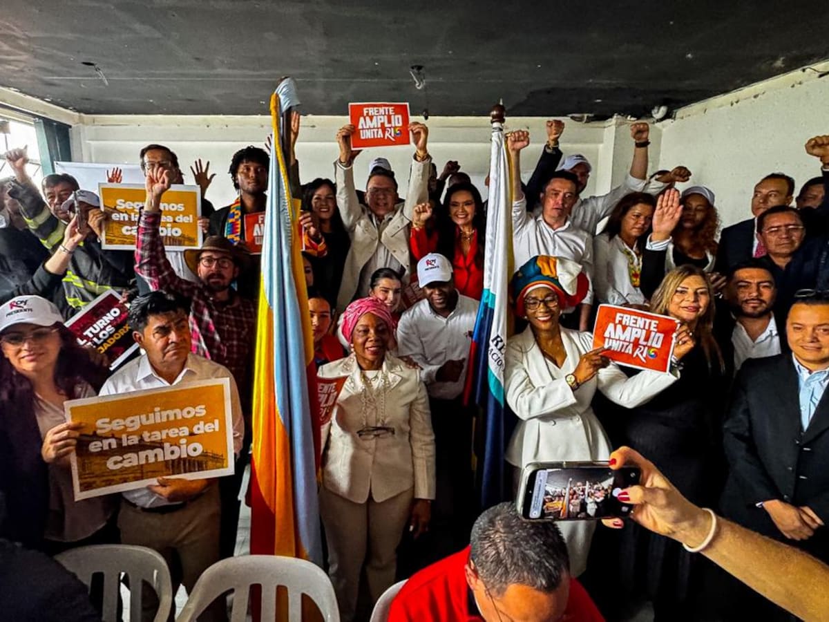 Esta es la lista del Frente Amplio para el Senado: Roy Barreras y Clara López impulsan la movida