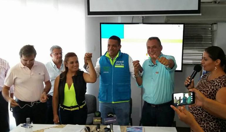 Orlando Mosquera sostiene que hay una campaña en su contra.