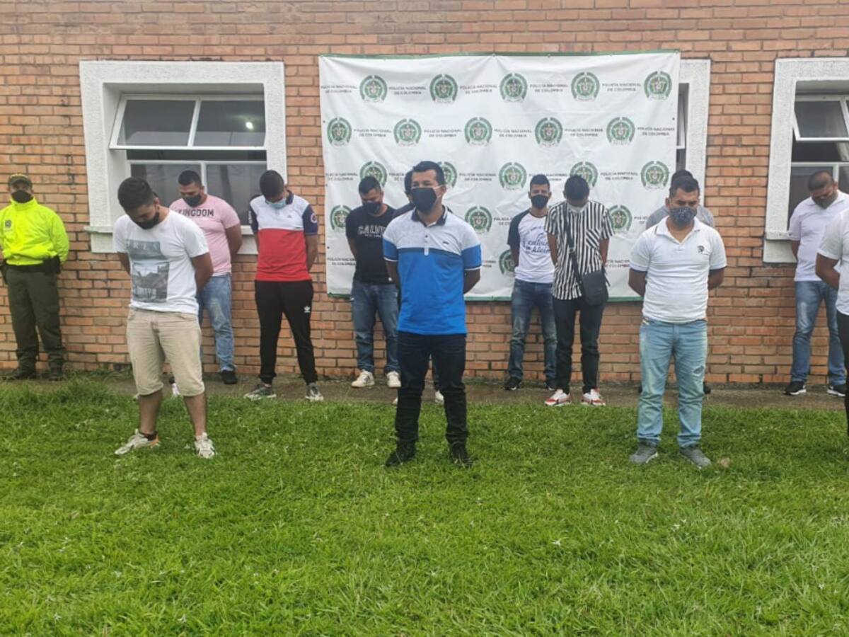 Tres policías hacían parte de una banda delincuencial en el Huila