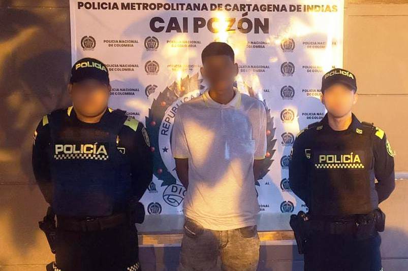 En Villa Olímpica, dos capturados con circular azul, requeridos por homicidio agravado