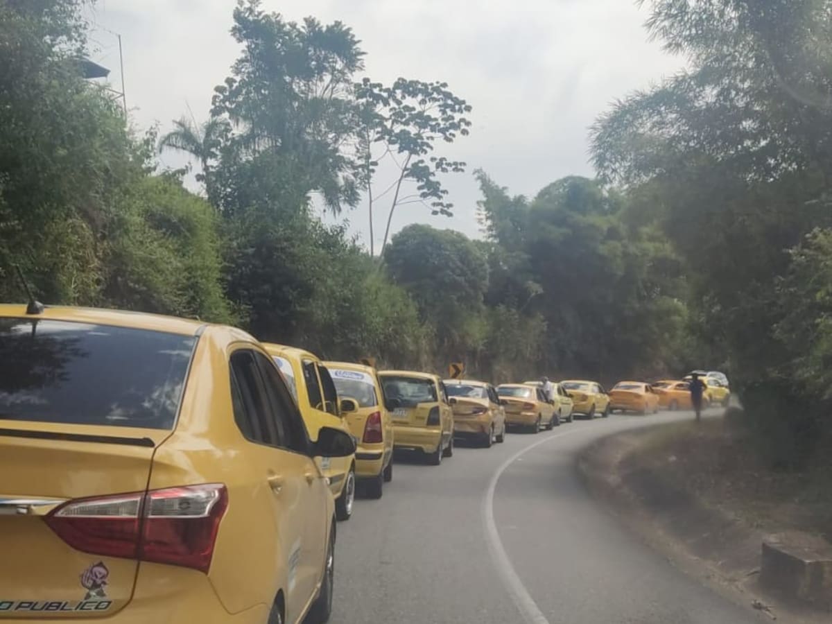 Taxistas realizarán movilización en protesta por nuevas exigencias de tránsito de Lebrija