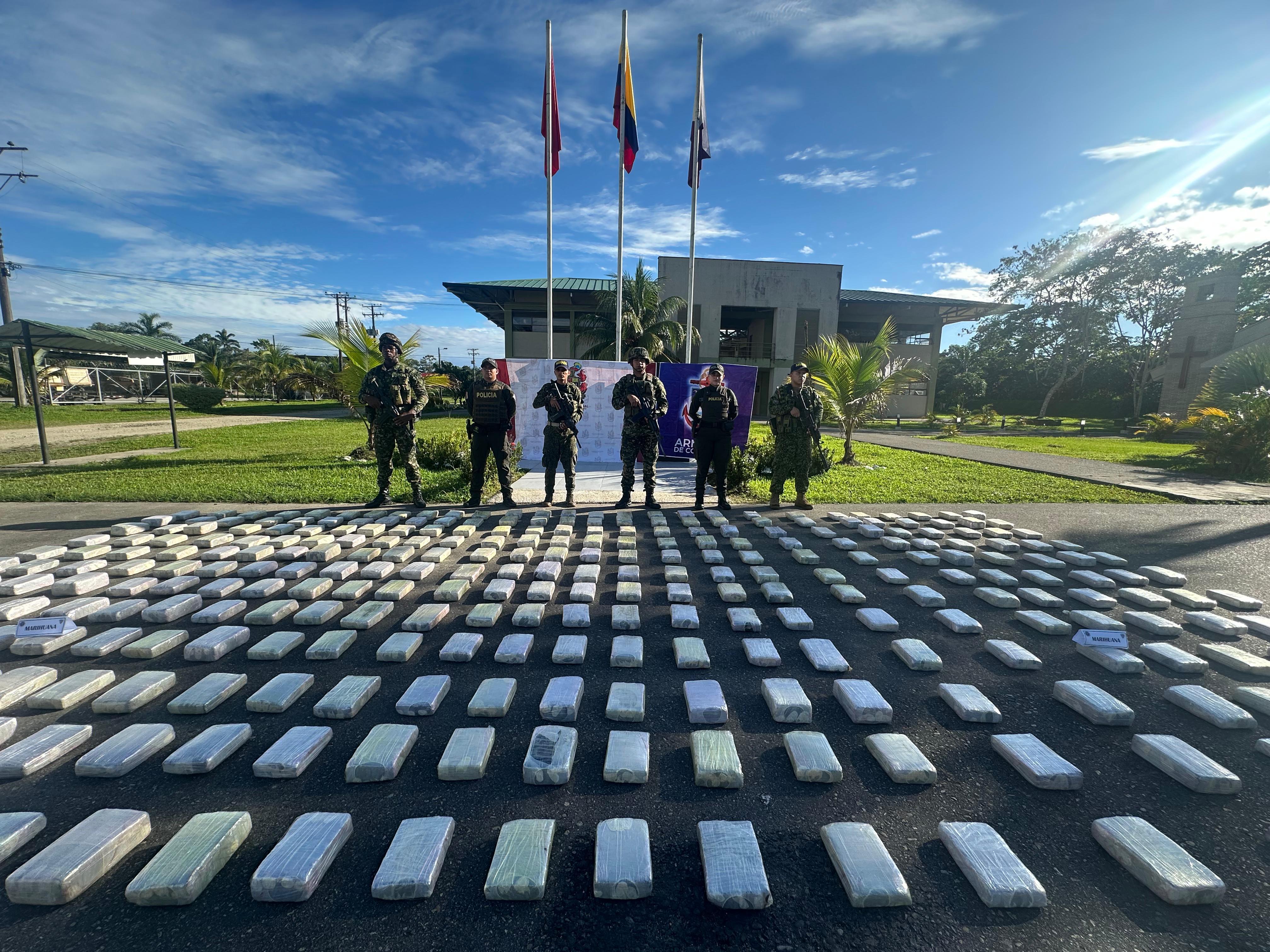 Todo el material decomisado fue entregado . Foto Ejercito Putumayo.