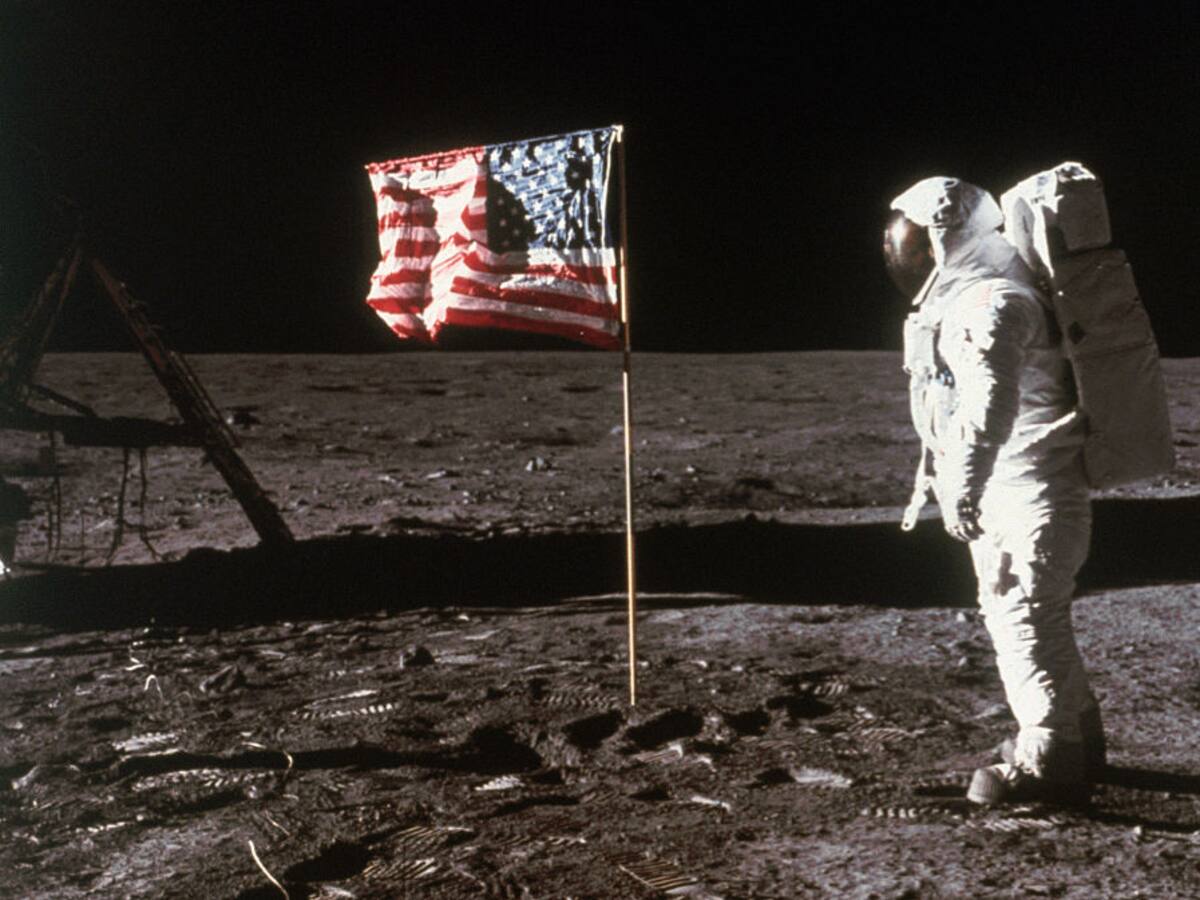 Teorías de la conspiración de los alunizajes: ¿El hombre llegó a la Luna?
